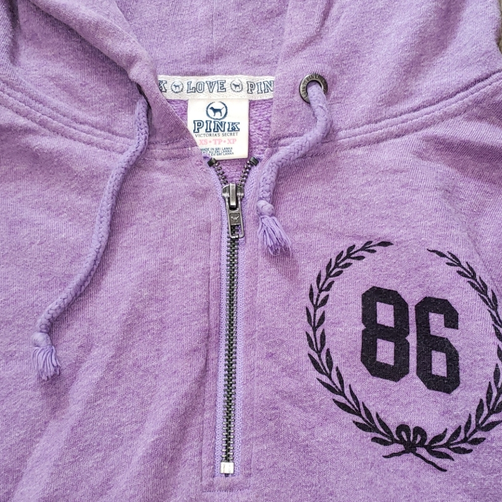 Sweatshirt - Picture 2 of 4